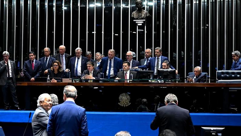 Participam: senador Randolfe Rodrigues (PT-AP); senador Jaime Bagattoli (PL-RO); senador Luis Carlos Heinze (PP-RS); senador Hamilton Mourão (Republicanos-RS); senador Izalci Lucas (PL-DF); senador Rogério Carvalho (PT-SE); senador Camilo Santana (PT-CE) presidente do Senado Federal, senador Davi Alcolumbre (União-AP); secretário-geral da Mesa do Senado Federal, Danilo Augusto Barboza de Aguiar.