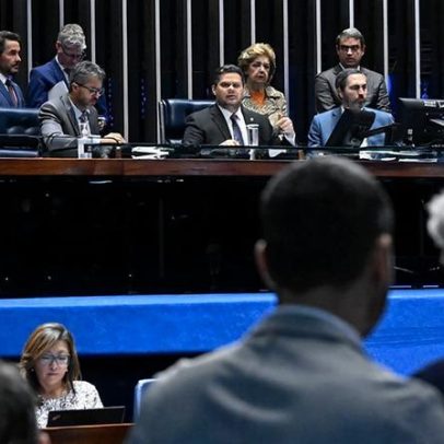 Congresso realiza sessão para votar vetos presidenciais