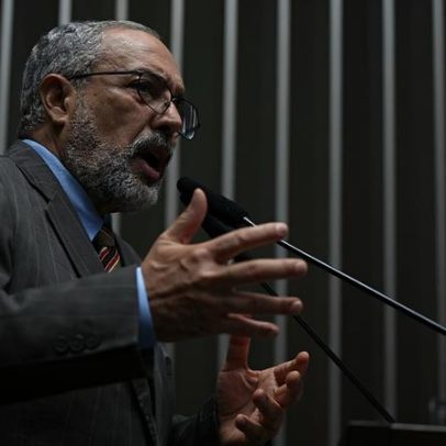 Paim defende redução da jornada de trabalho e divulga debate em 1º de julho