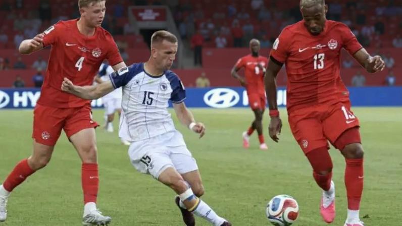 Lukic marcou o gol que abriu o placar para a Bósnia em Toronto –