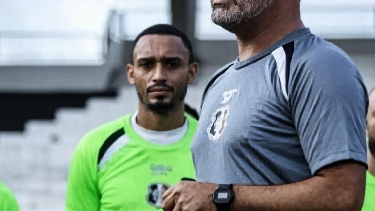 Jogadores do Santa Cruz cancelam treino por salários atrasados - Portal ...