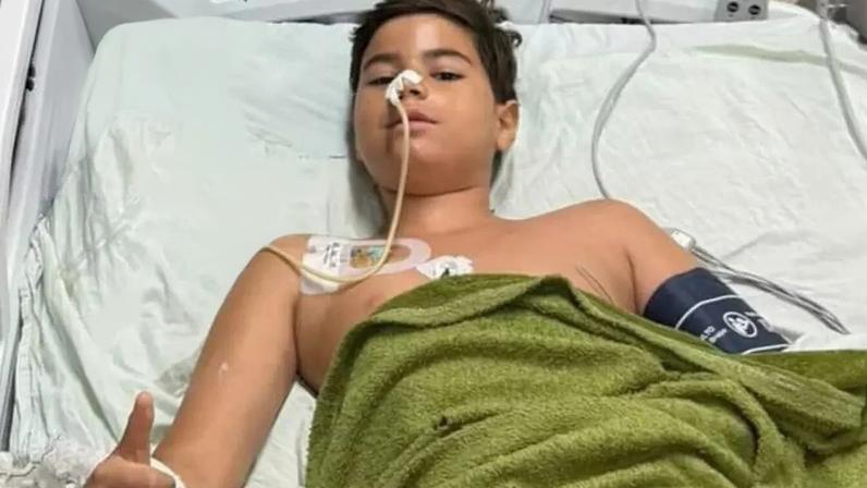 Menino de 11 anos atacado na praia de Piedade, em Jaboatão dos Guararapes.