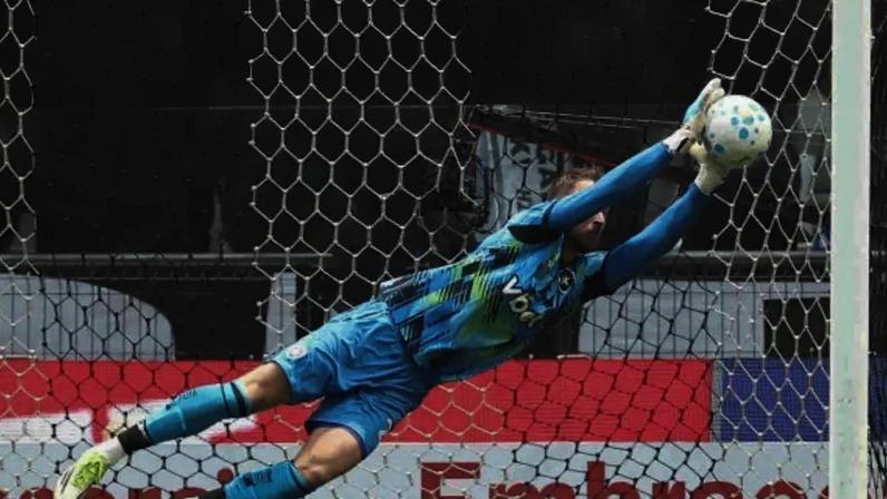 Em má fase, Neto não deve permanecer no Botafogo –