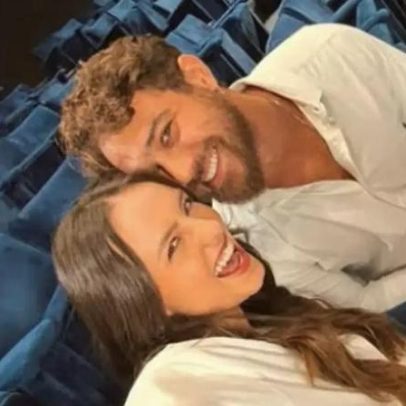Larissa Manoela elogia o marido ao vivo: "Te admiro demais"