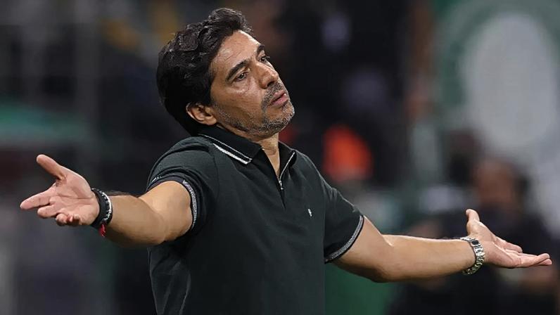 Vitor Roque evolui, mas Jefté preocupa para o restante do ano –