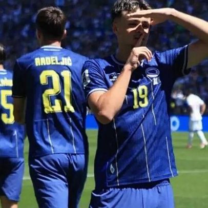 Bósnia elimina o Catar e avança na Copa buscando o mata-mata
