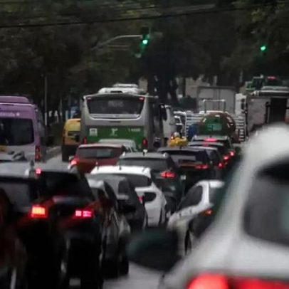 São Paulo registra recorde de trânsito em dia de chuva durante jogo do Brasil