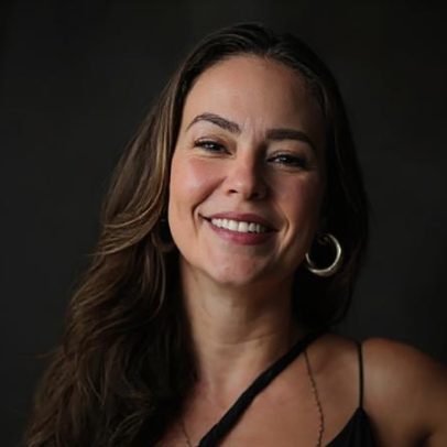 Paolla Oliveira negocia papel de vilã em novela da Globo
