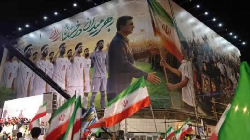 Jogadores tiveram vistos concedidos ao contrário de membros da comissão técnica da seleção iraniana –