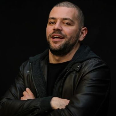 Apresentador do SBT revela roubo do túmulo da família