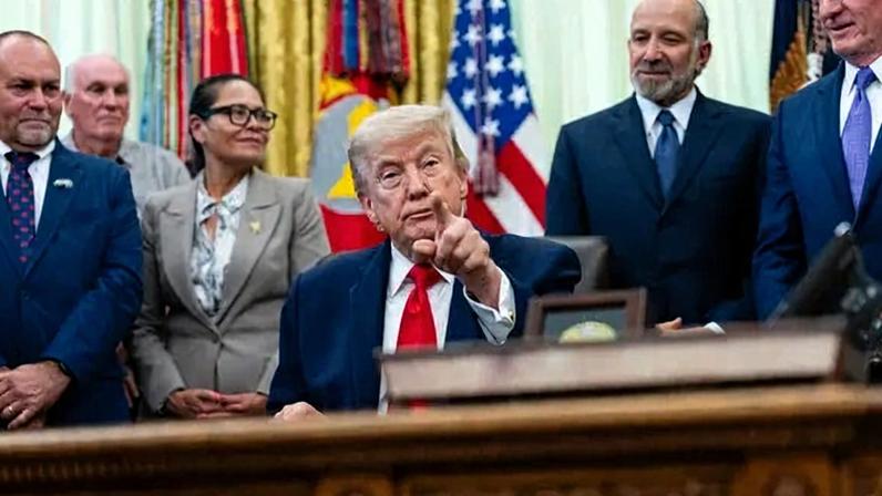 Senior White House officials have argued that President Trump has the authority to suspend habeas corpus, but legal experts say that can be done only by Congress.