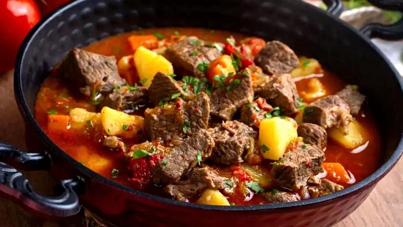 Carne de panela com legumes