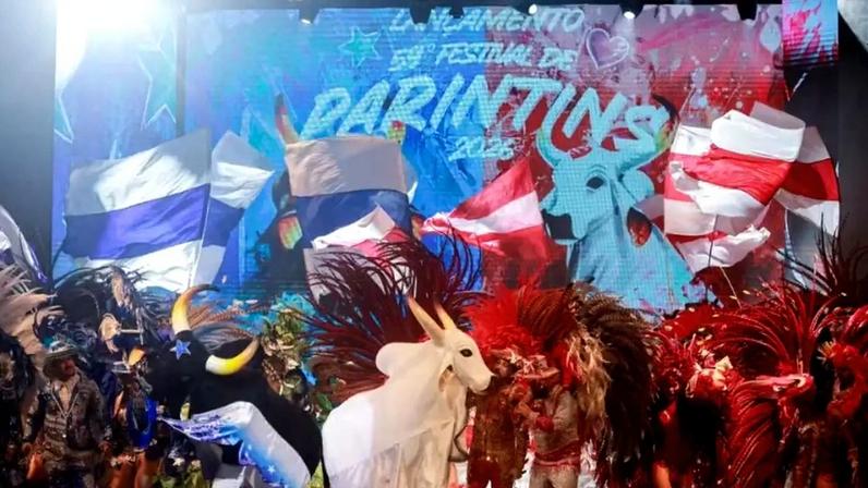 O Festival Folclórico de Parintins terá sua 59ª edição nos dias 26, 27 e 28 de junho de 2026, no Bumbódromo, reunindo cores, sons, cenários gigantes e uma disputa que mexe com a emoção de milhares de pessoas – Tiago Corrêa_Secom/Governo do Amazonas