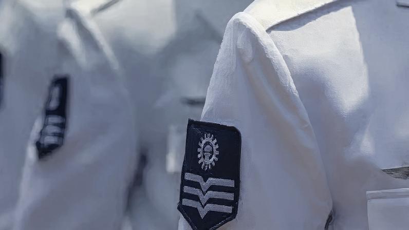 Cabo da aeronáutica chama tenente de