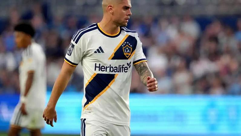 Gabriel Pec pelo LA Galaxy