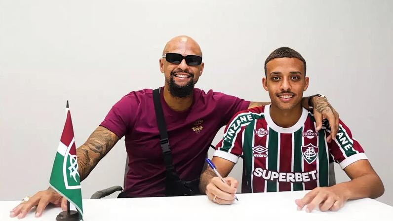 Davi Melo tem um jogo como profissional no Fluminense –