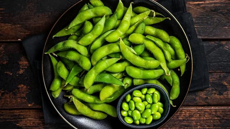 Edamame chama a atenção por reunir nutrientes essenciais ao corpo