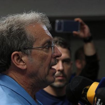 Grêmio fica meio ano sem patrocinador máster