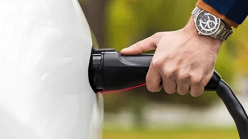 Tecnologia ataca principal gargalo dos elétricos: carga rápida e degradação da bateria