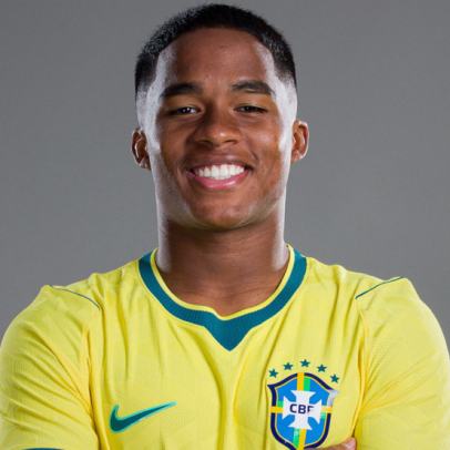 Endrick chama atenção em jogo com Brasil na Copa 2026 por detalhe de casamento