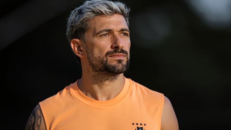 Giorgian de Arrascaeta se recupera para estrear na terceira rodada da Copa diante da Espanha –