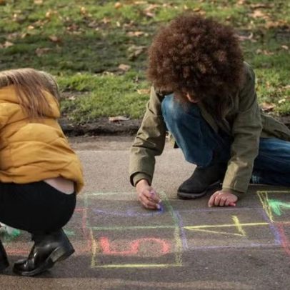 Sete brincadeiras simples que estimulam o desenvolvimento cerebral infantil