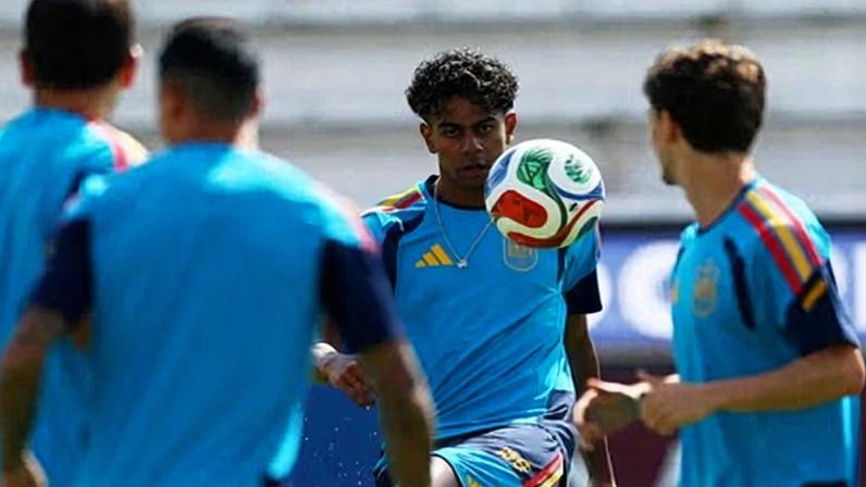 Espanha confiante em repetir o sucesso no Euro, somos os mesmos de antes