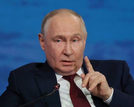 Putin rejeita reunião com Zelensky e reafirma objetivos de guerra na Ucrânia