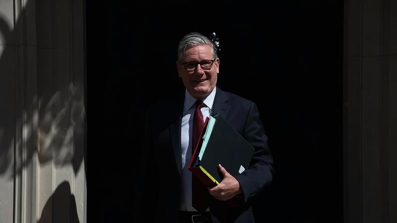 Keir Starmer é mais um premiê britânico a enfrentar problemas para se manter no cargo