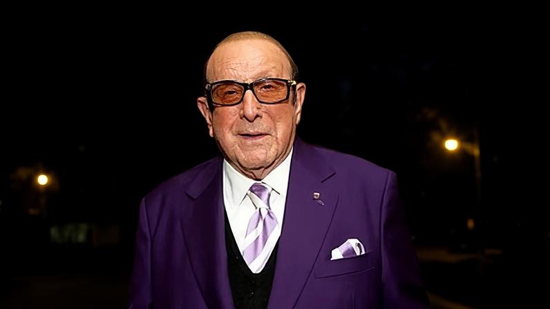 Clive Davis pictured in New York City in November 2021.