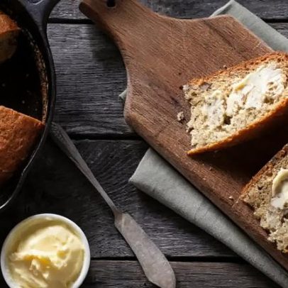 Pão de aveia de frigideira: café da manhã rápido e saudável