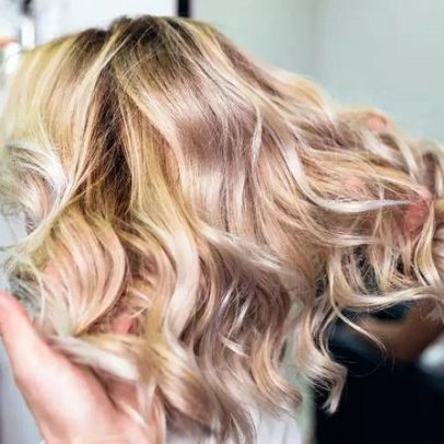 Banho de brilho em casa: como fazer e manter o cabelo radiante
