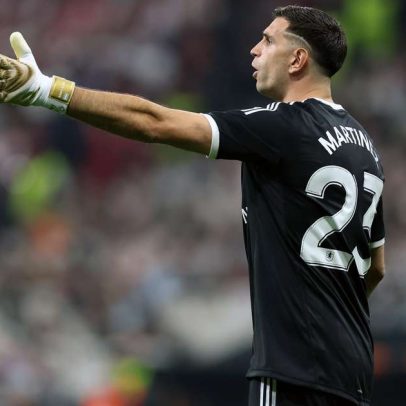 Goleiro argentino interrompe treino por incômodo, gerando incerteza