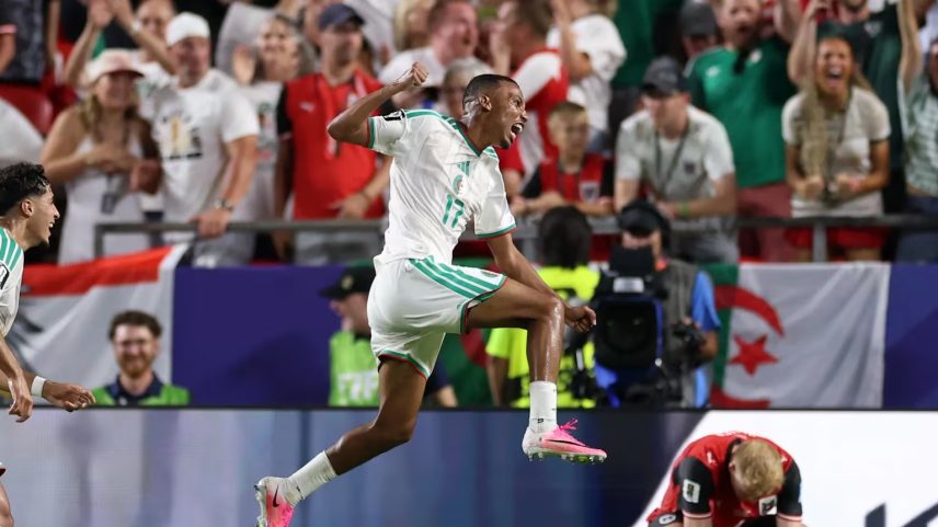 Áustria empata com a Argélia em jogo de seis gols e avança no sufoco