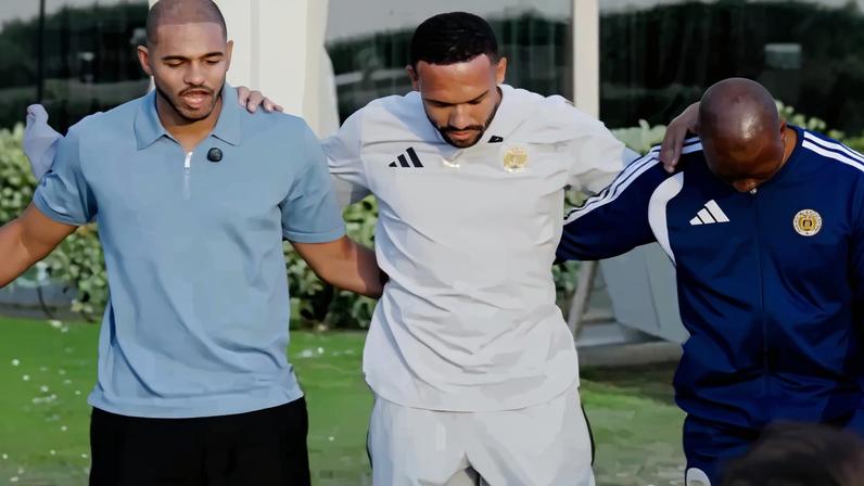 Capitão de Curaçao diz ter passado do futebol para liderar orações