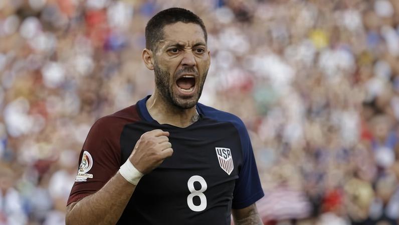 Dempsey rebate Marsch após comentário sobre o hino nacional