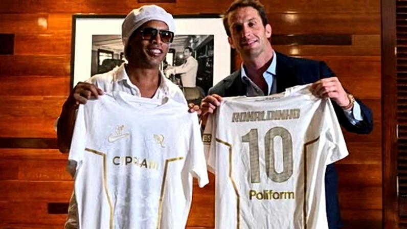 Ronaldinho assina com o Ravenna, time da Série C italiana, aos 46 anos