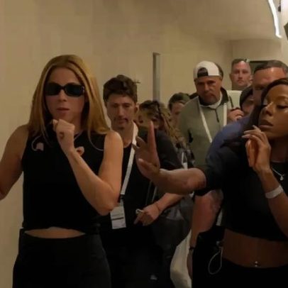 Shakira faz ensaio em estádio mexicano para abertura da Copa do Mundo 2026