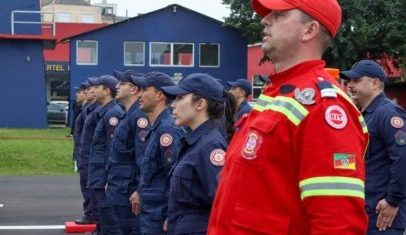 Bombeira muçulmana poderá usar hijab durante o serviço no RS