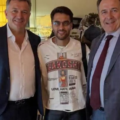 Neymar aproveita folga da seleção em Nova York em churrascaria