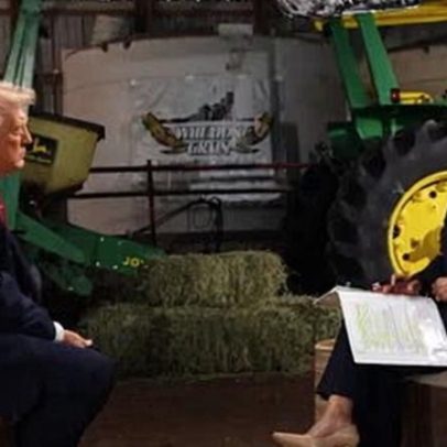 Trump continua insultando jornalistas mulheres; imprensa não deve tolerar