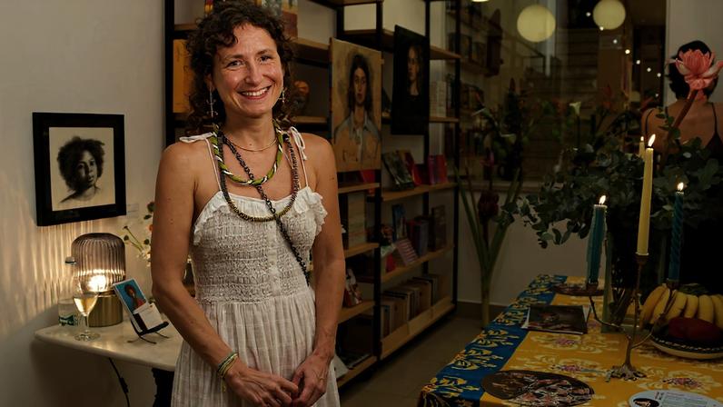 Artista italiana Ulrike Belloni tem obras à mostra na livraria Platô