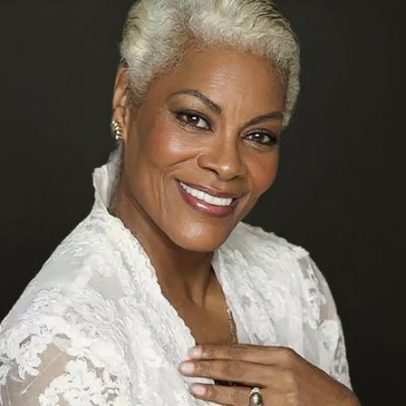 Dionne Warwick anuncia turnê de despedida no Brasil