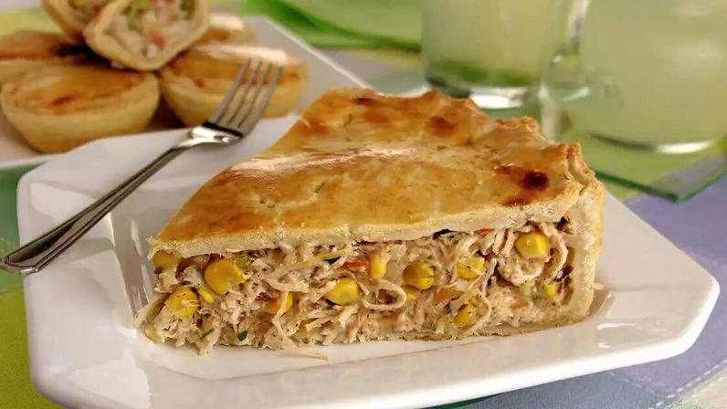 Torta de frango com milho-verde