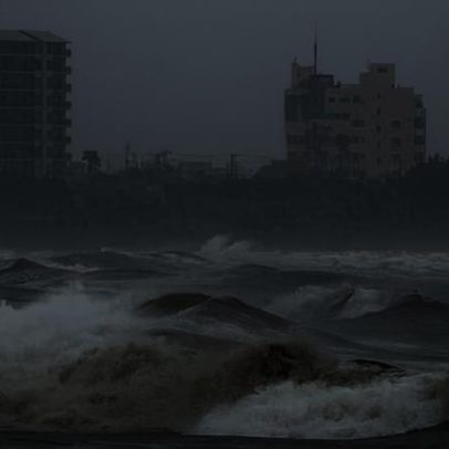 Tufão Jangmi avança para norte, deixa 23 feridos no Japão
