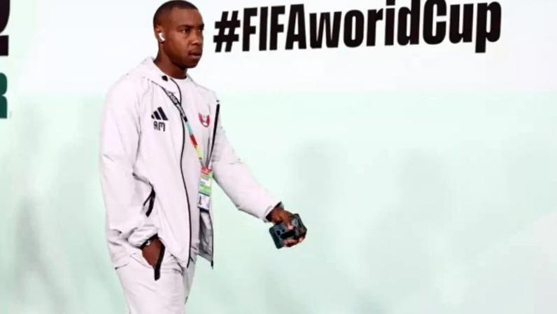 Assim Madibo se encontrou com Ismael Koné após a lesão do jogador canadense –