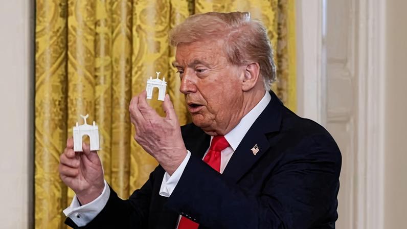 EUA completam 250 anos; Trump intensifica disputas sobre monumentos