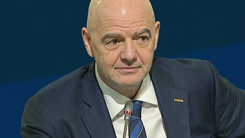 Blatter criticou a proximidade de Gianni Infantino com Donald Trump – Official White House Photo by Joyce N. Boghosian