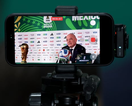 Infantino atua como principal defensor da FIFA na véspera da Copa