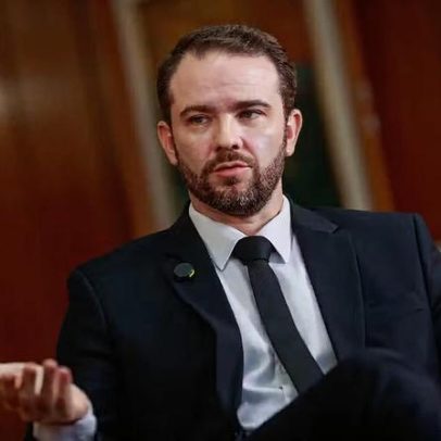 Durigan pode conversar com Bessent sobre classificar facções como terroristas